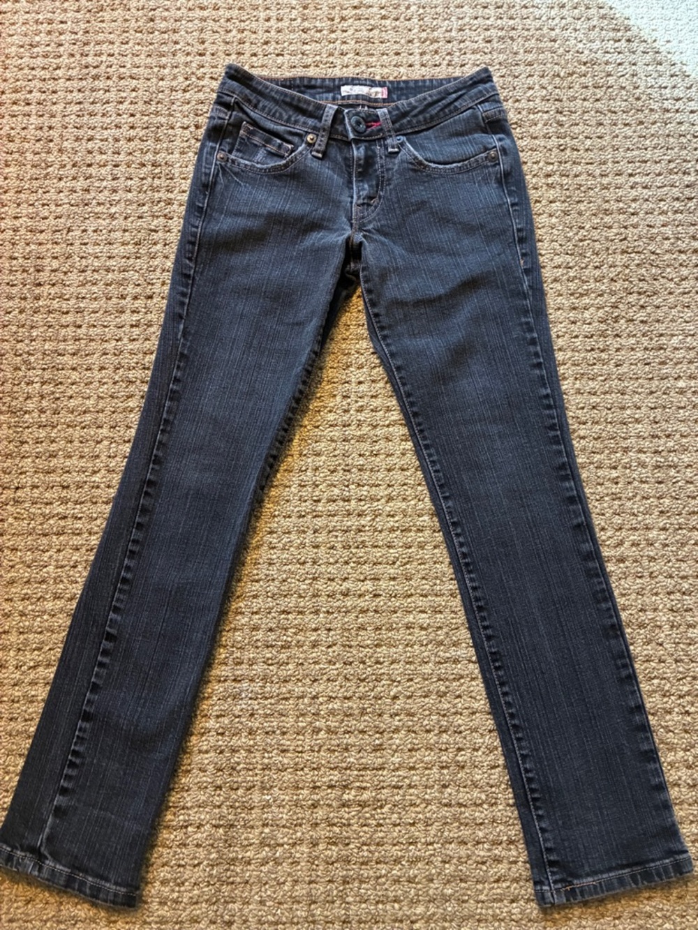 Levi's Women's Skinny Jeans - Dark Gray Wash